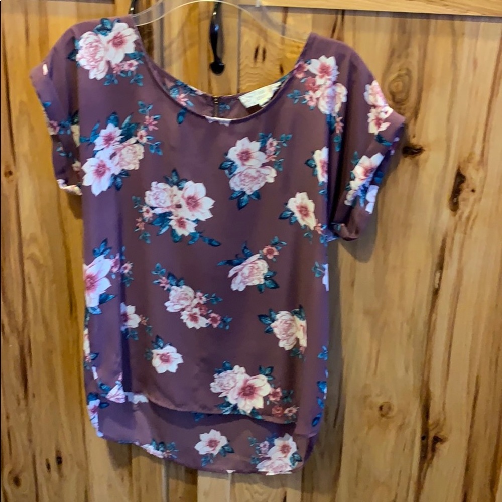 Pink Republic Satiny Floral Short Sleeve Blouse, L